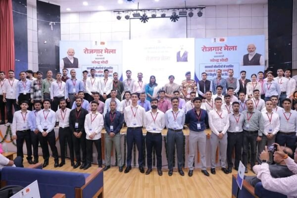 ‘युवाओं का सशक्तिकरण सरकार की प्राथमिकता’, रोजगार मेले में पीएम मोदी ने बांटे 51 हजार से अधिक नियुक्ति पत्र