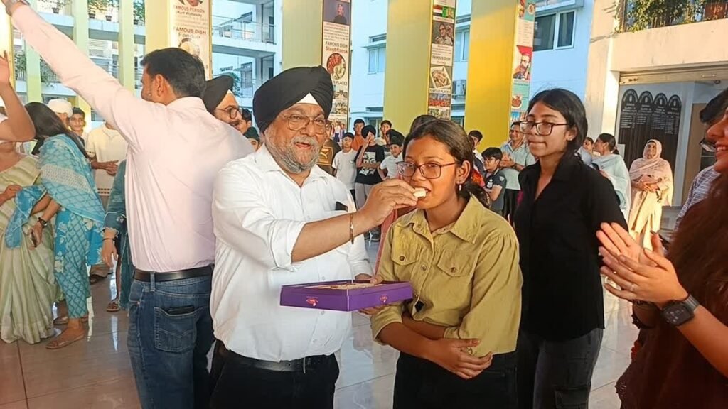 उत्तराखण्ड की हर्षा ने CBSE 10वीं में हासिल किए पूरे 500 में 500 अंक