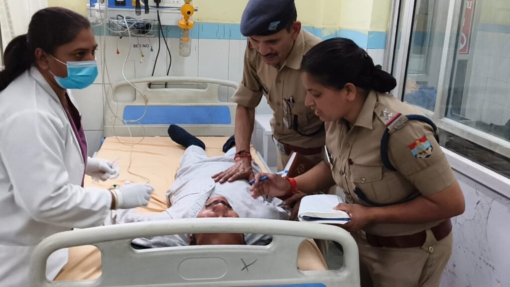 बद्रीनाथ-केदारनाथ यात्रा पर जा रही बोलेरो श्रीकोट में पलटी, 7 तीर्थयात्री घायल