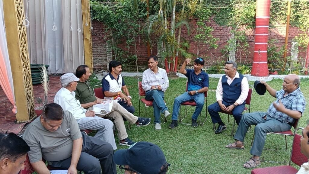 चौंदकोट वेलफेयर सोसाइटी की बैठक में गांवों के विकास और संगठन विस्तार पर जोर