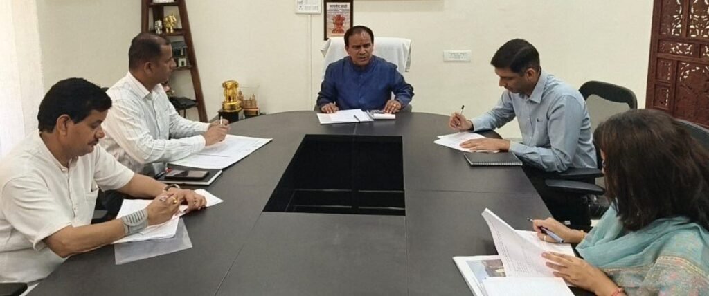 धारी देवी पर्यटन सर्किट के निर्माण में लायें तेजी – डाॅ. धन सिंह रावत