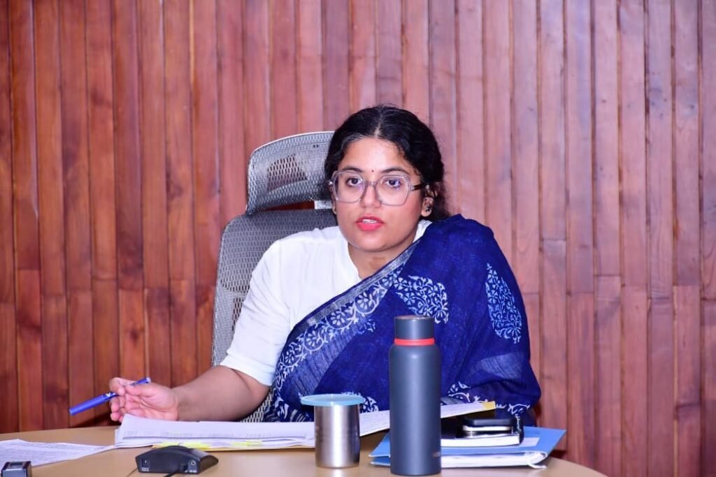 एसआईआर में जिले ने हासिल किया प्रदेश में तीसरा स्थान, डीएम अपूर्वा पाण्डे ने दी बधाई, बागेश्वर में 99.79 प्रतिशत गणना प्रपत्रों का वितरण और 80.24 प्रतिशत डिजिटाइजेशन पूर्ण, एएसडी प्रकरणों के सत्यापन के दिए निर्देश